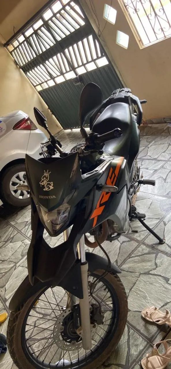 Moto XRE