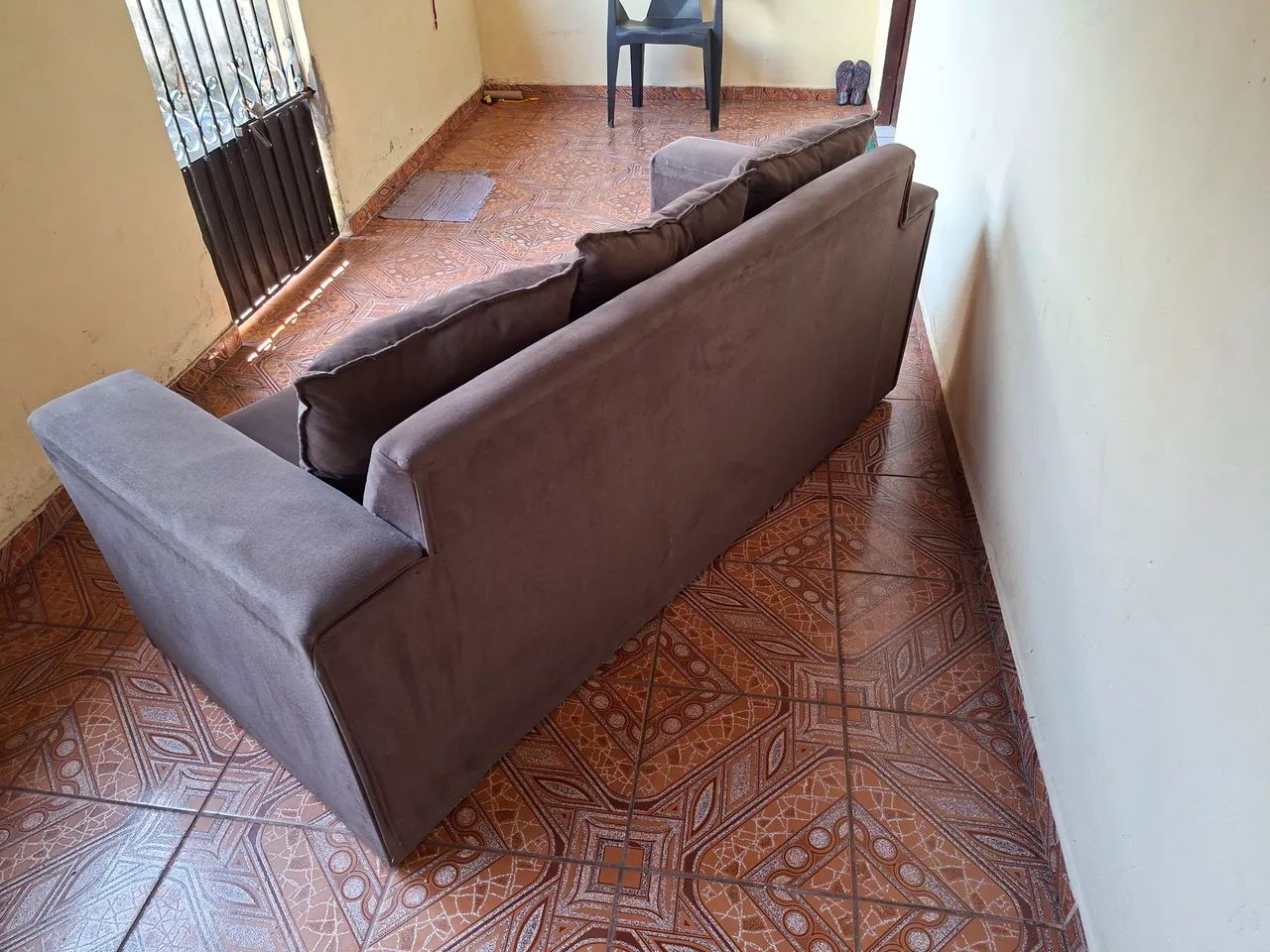 Vendo sofá 3 lugares  - Foto 3