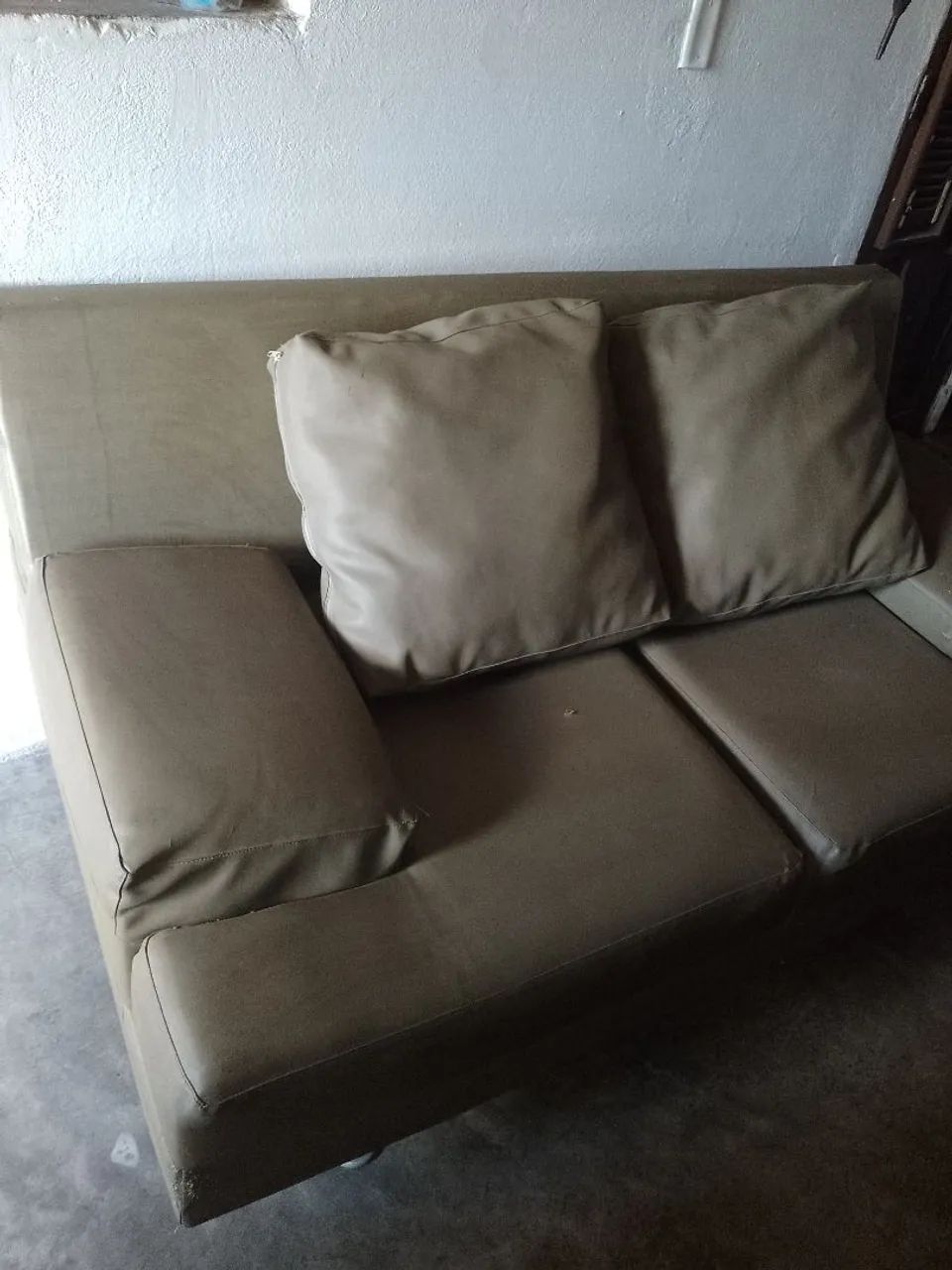 Vendo sofá 64985850382081122