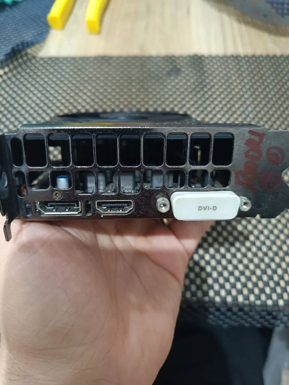 GTX 1050 2GB EVGA - Foto 3