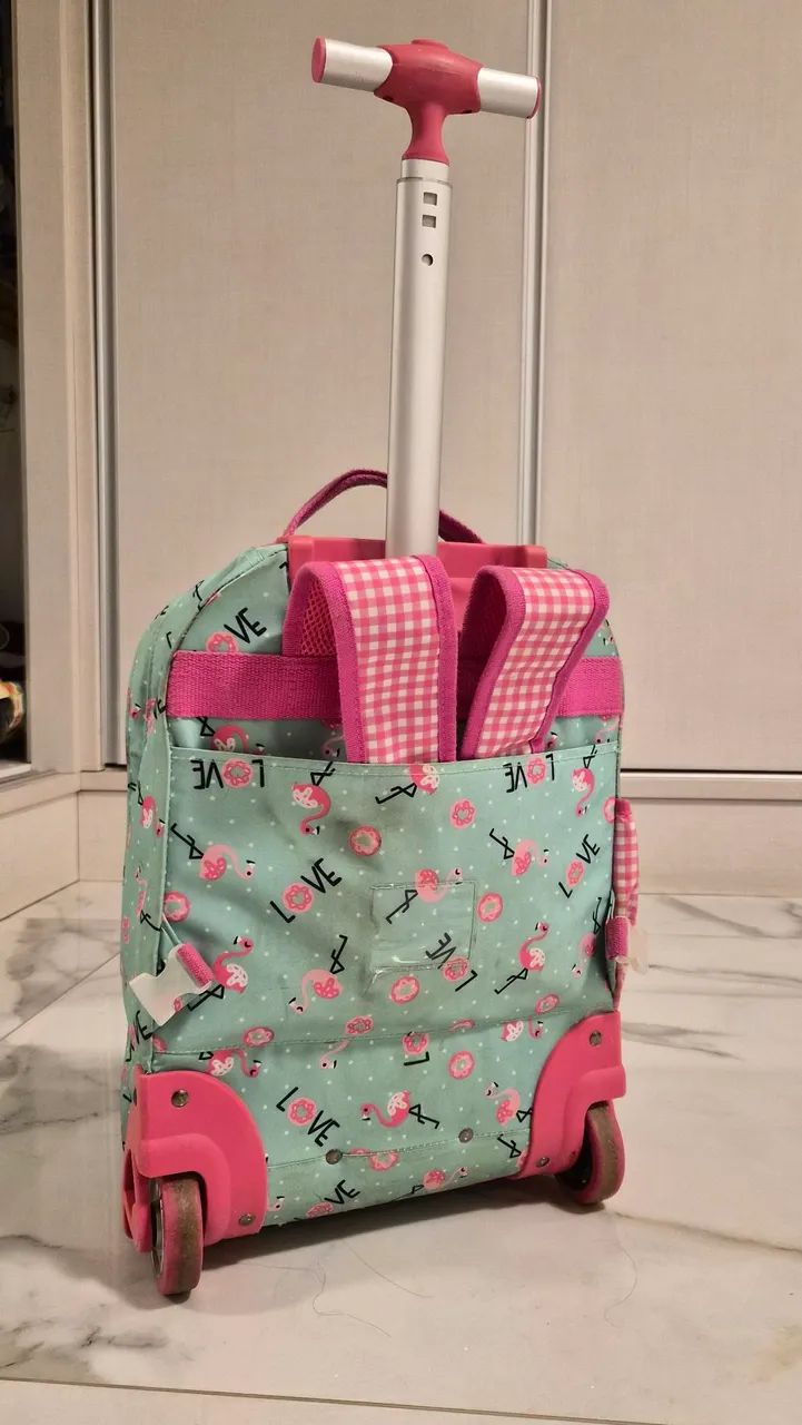 Vendo mochila de rodinhas PUKET pode ser usada nas costas. Bem conservada - Foto 3