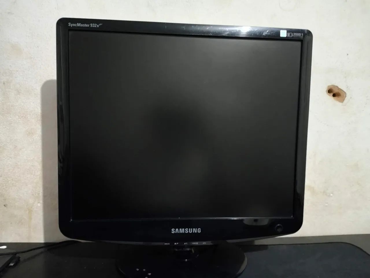 Monitor antigo quadrado da samsung