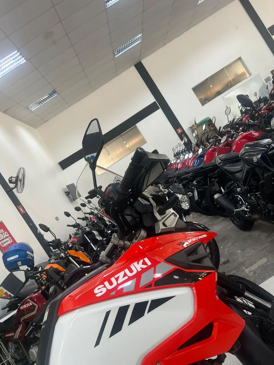 SUZUKI V-STROM 1050XT ABS - Foto 5