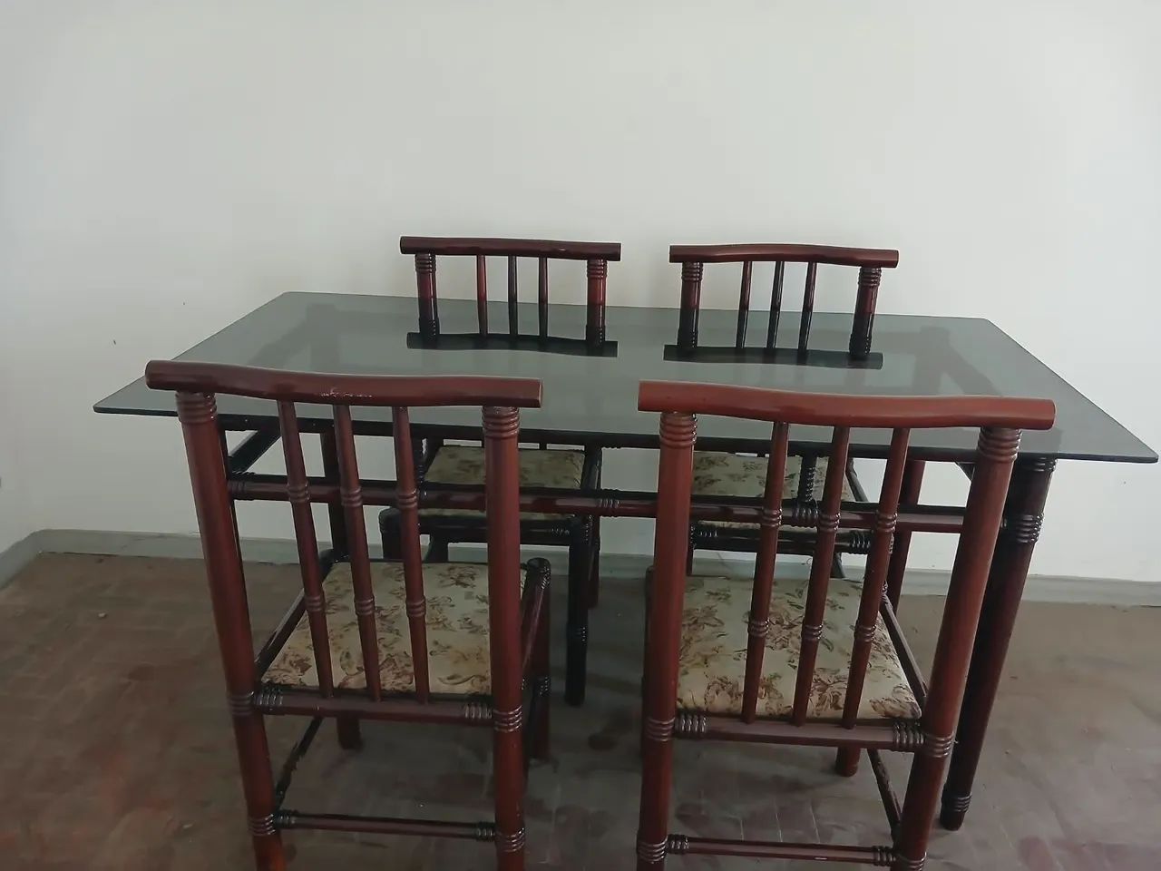 Mesa de jantar de madeira - Foto 3
