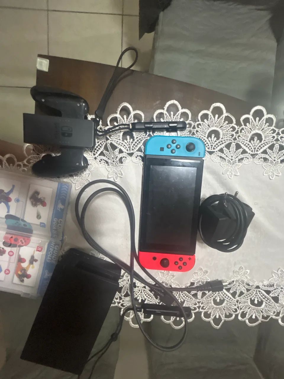 Nintendo Switch + Mario Kart 8 Deluxe Ótimo Estado  - Foto 2