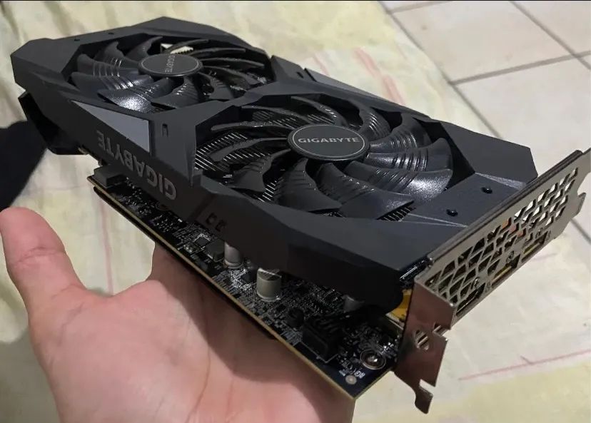 Placa de vídeo Rtx 2060 6gb OC Gigabyte - Foto 2