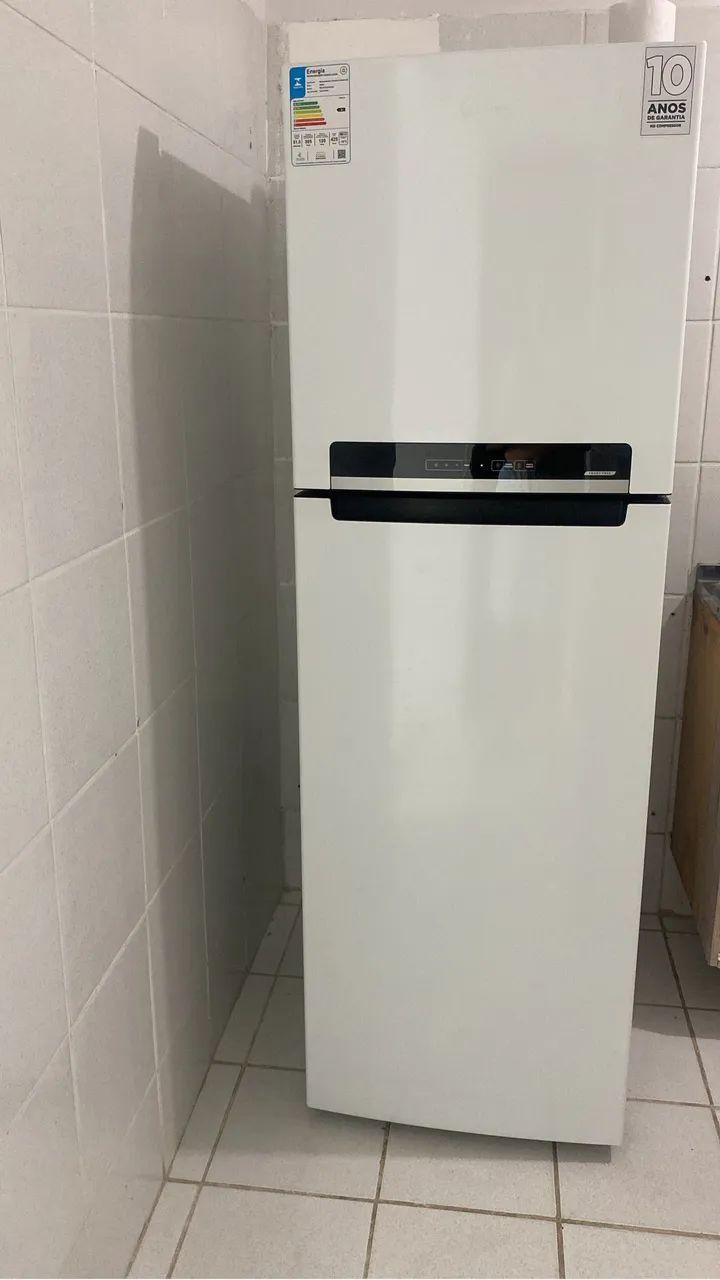 Geladeira Midea