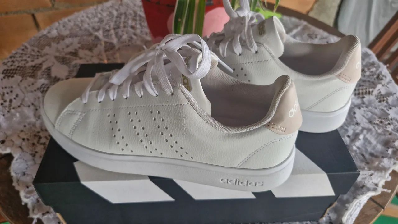 Tênis Adidas