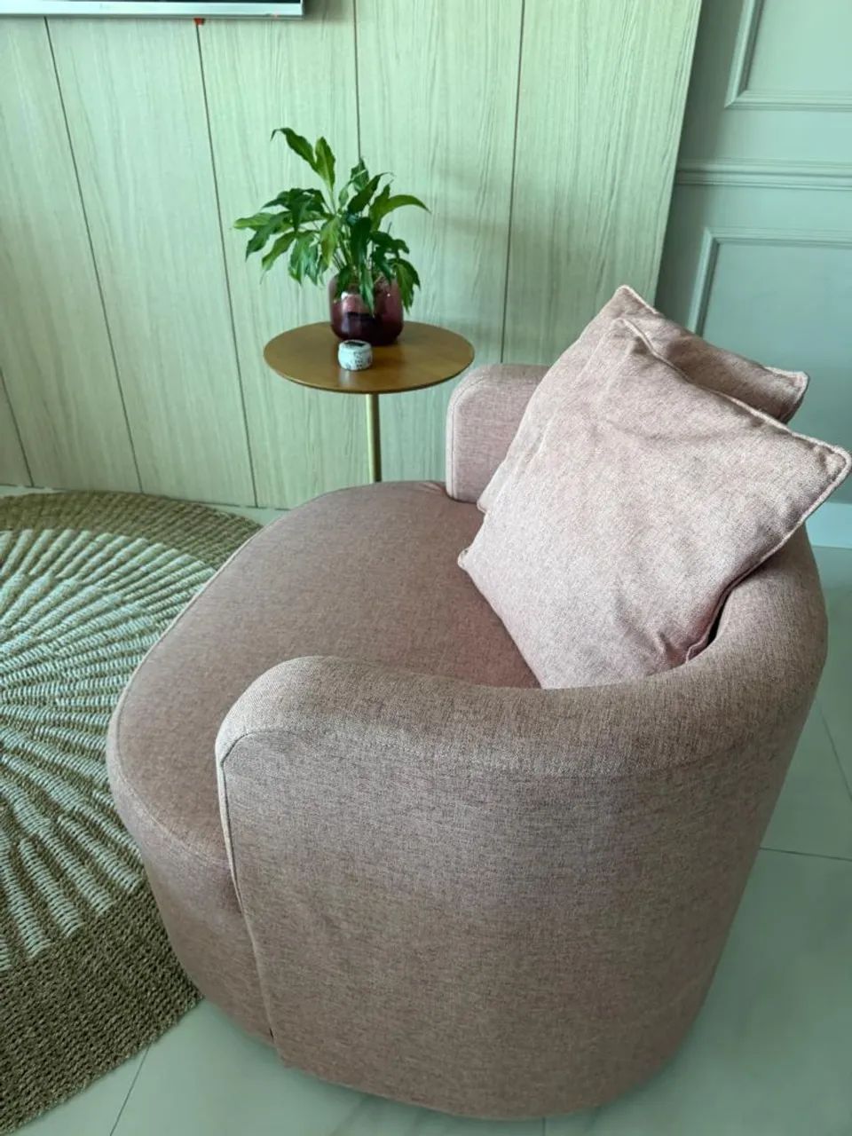 Par de Poltronas giratórias de alto padrão. Em perfeito estado.  - Foto 2