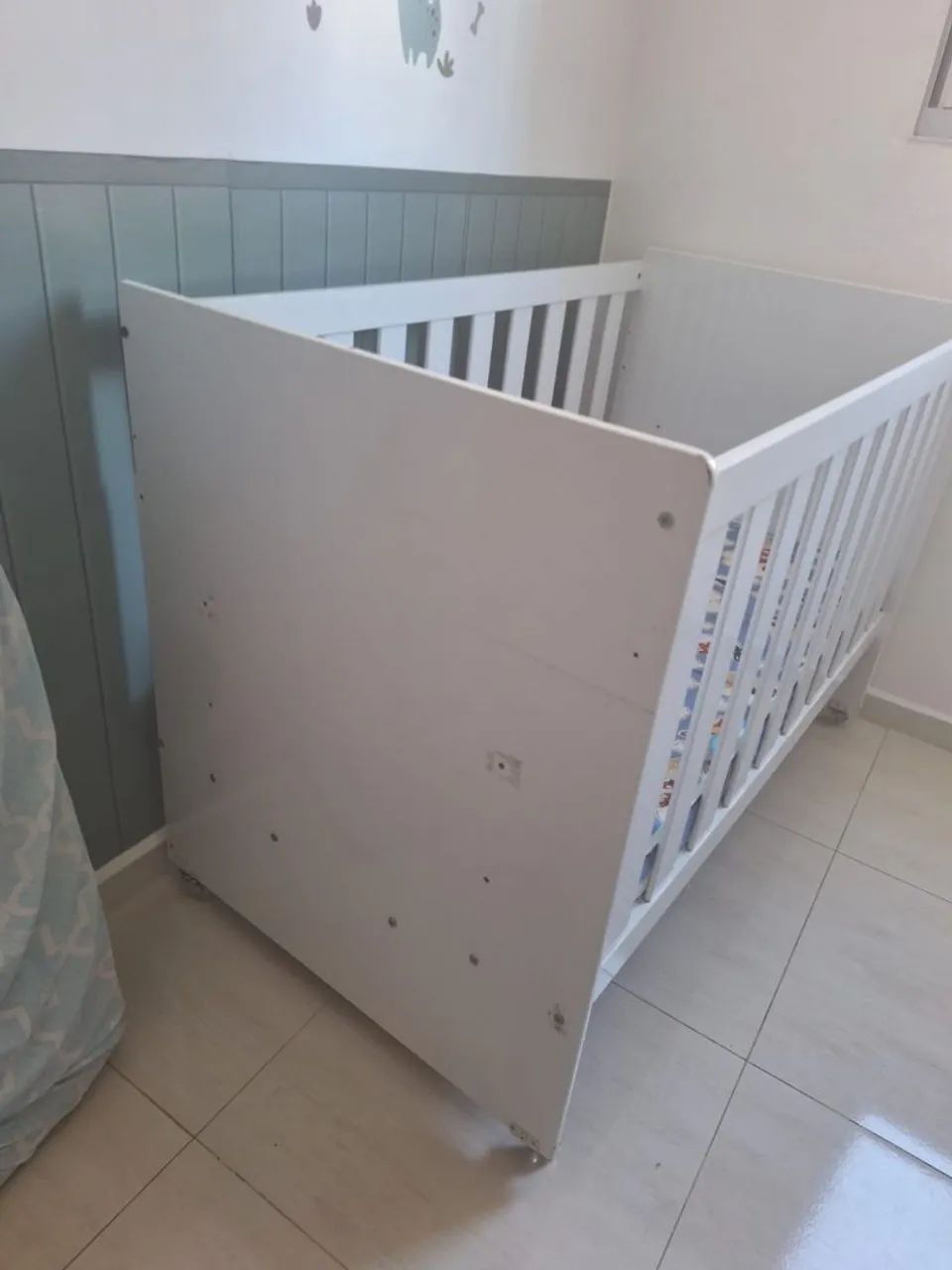 Berço branco com colchão e rodinha - Foto 2