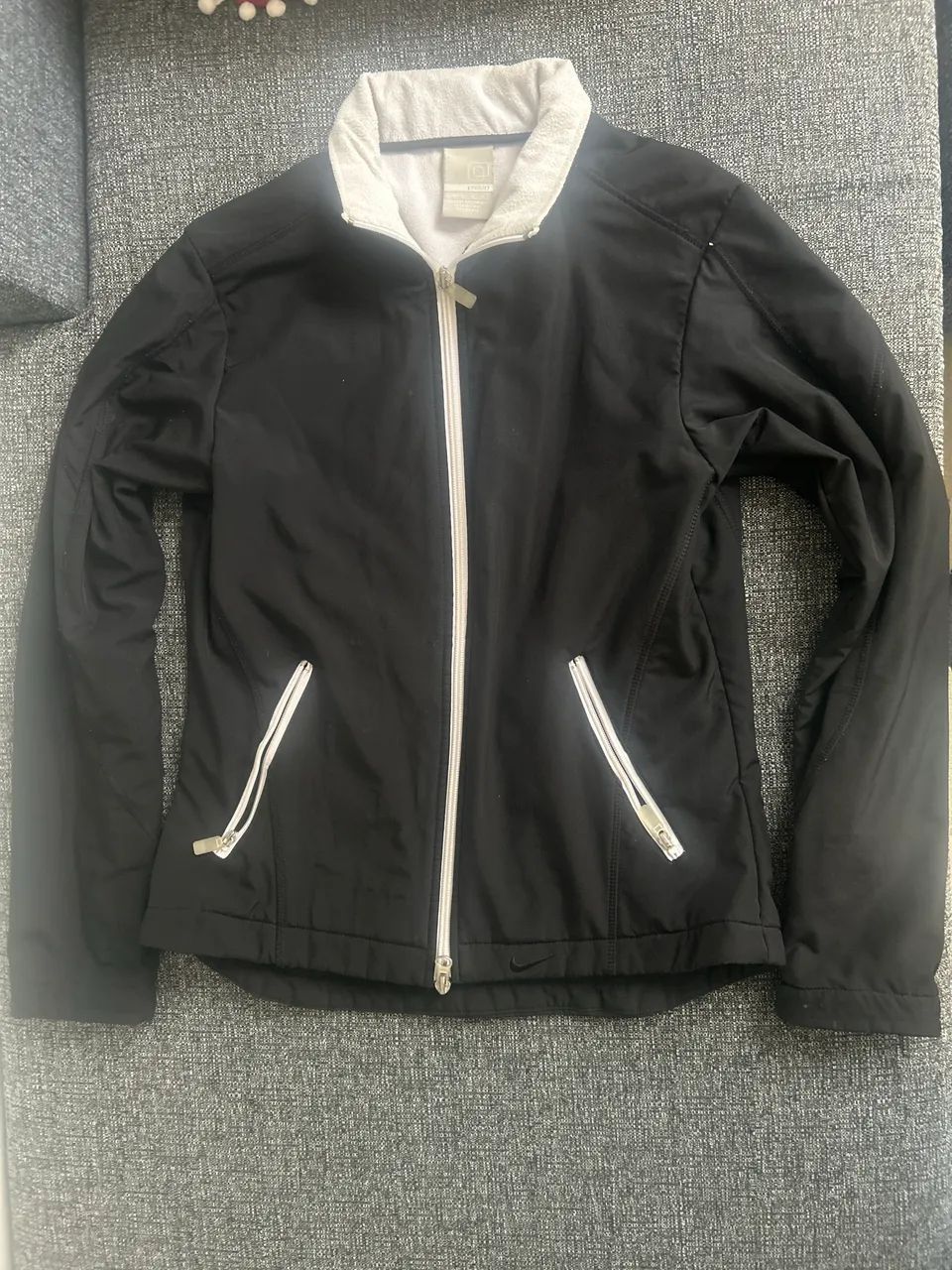 Jaqueta Nike impermeável acolchoada TAM P