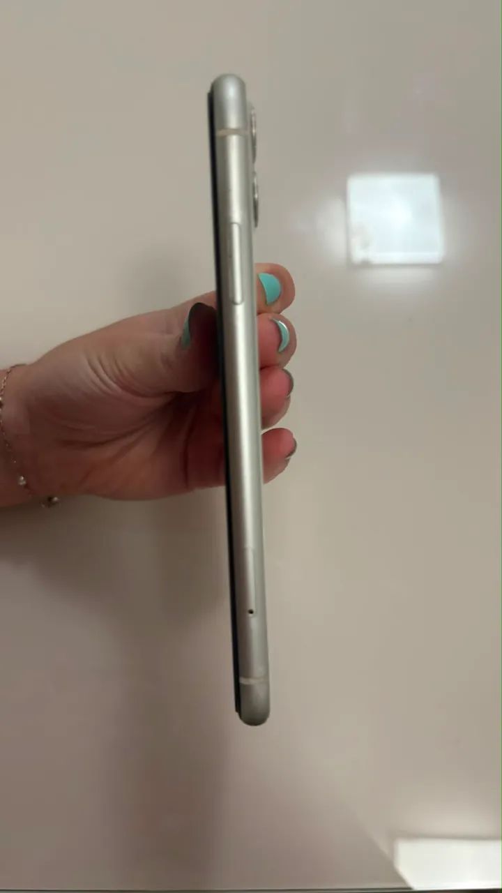 Iphone 11 branco 128gb  - Foto 2