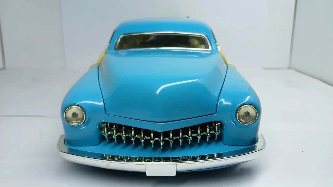 Miniatura Mercury Woodie 1950 1/18 - Foto 3
