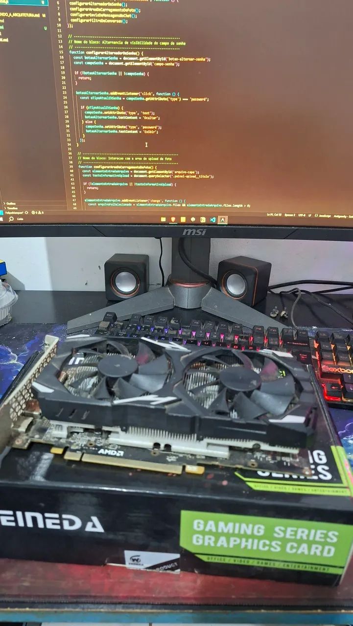 Placa de Vídeo AMD Veineda - COM DEFEITO / PARA RETIRADA DE PEÇAS - Foto 5