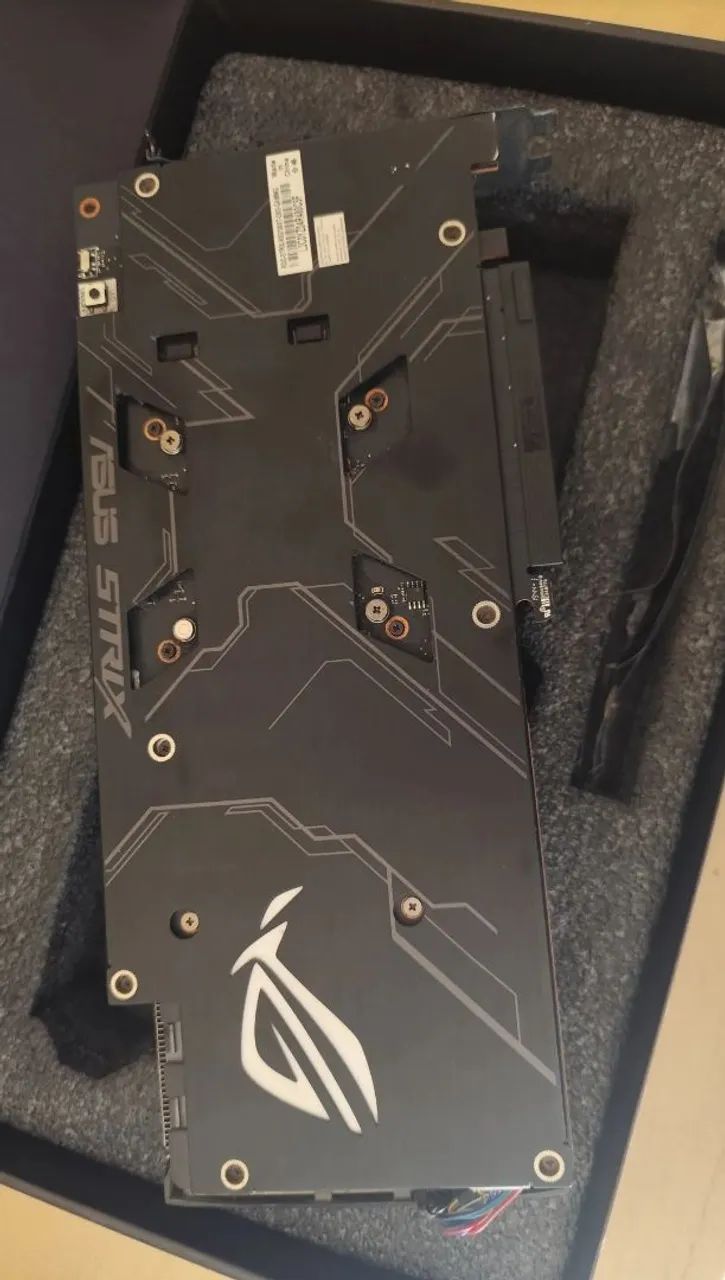 Placa de vídeo AMD rx 5700 xt rog strix 8gb  - Foto 2