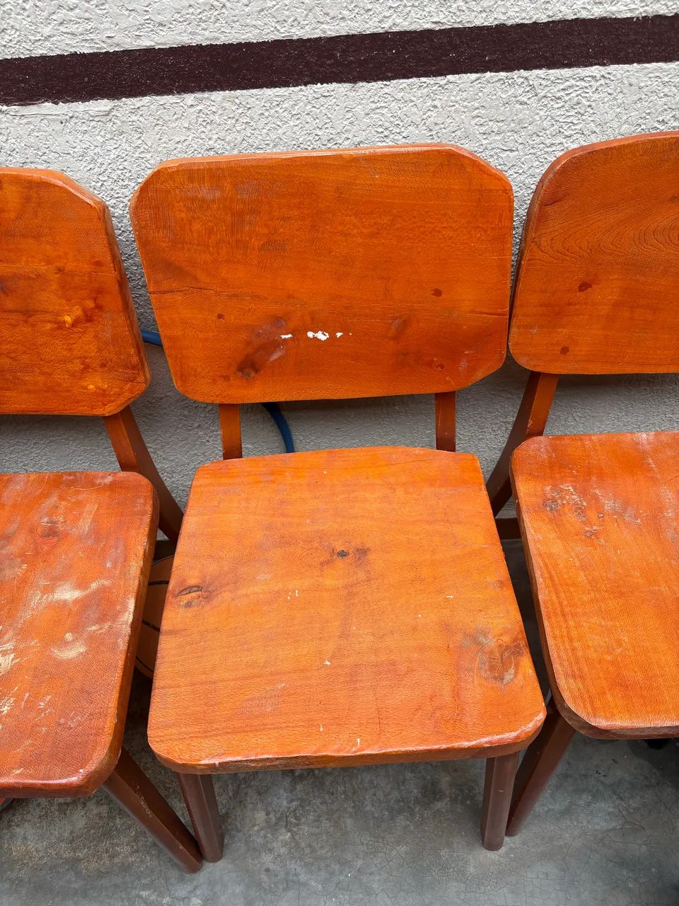 Vendo cadeira madeira maciça  - Foto 4