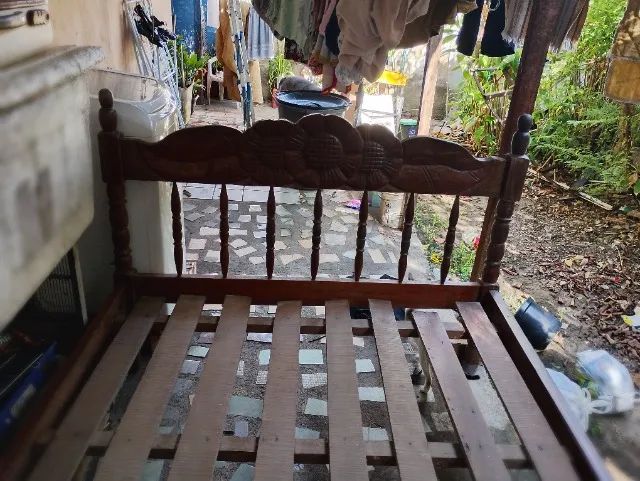 Cama de casal madeira