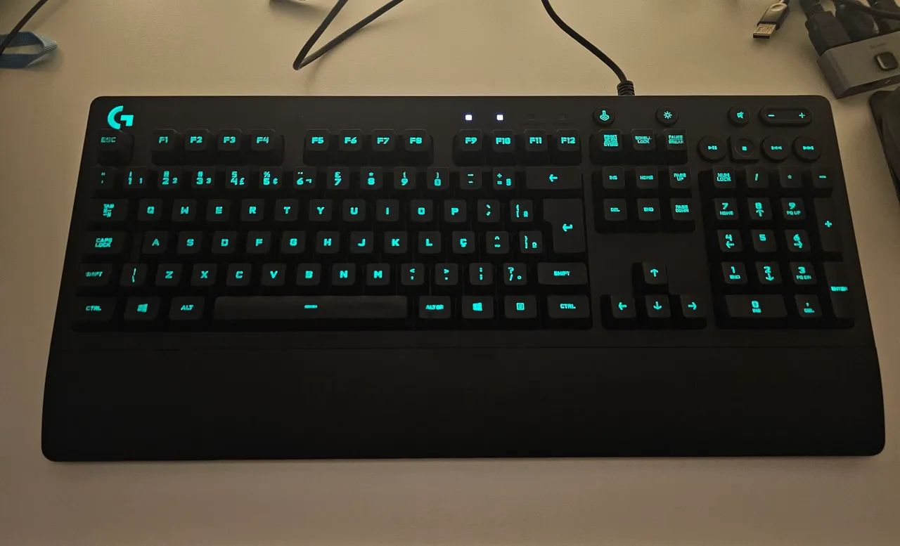 Logitech G213 - Foto 2