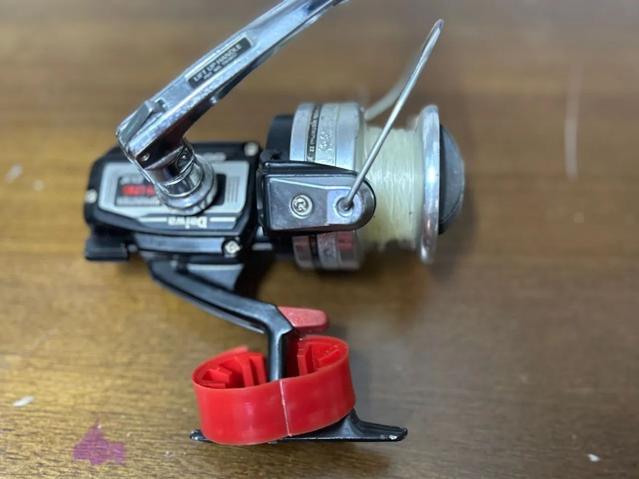Antiga Molinete Daiwa Sprinter ST-3000DX. <br> - Foto 2