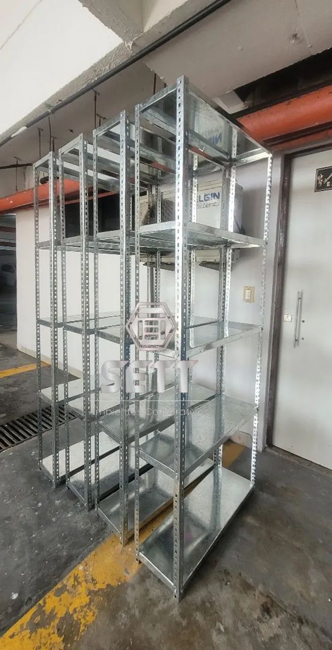 Estantes de Aço Galvanizado 