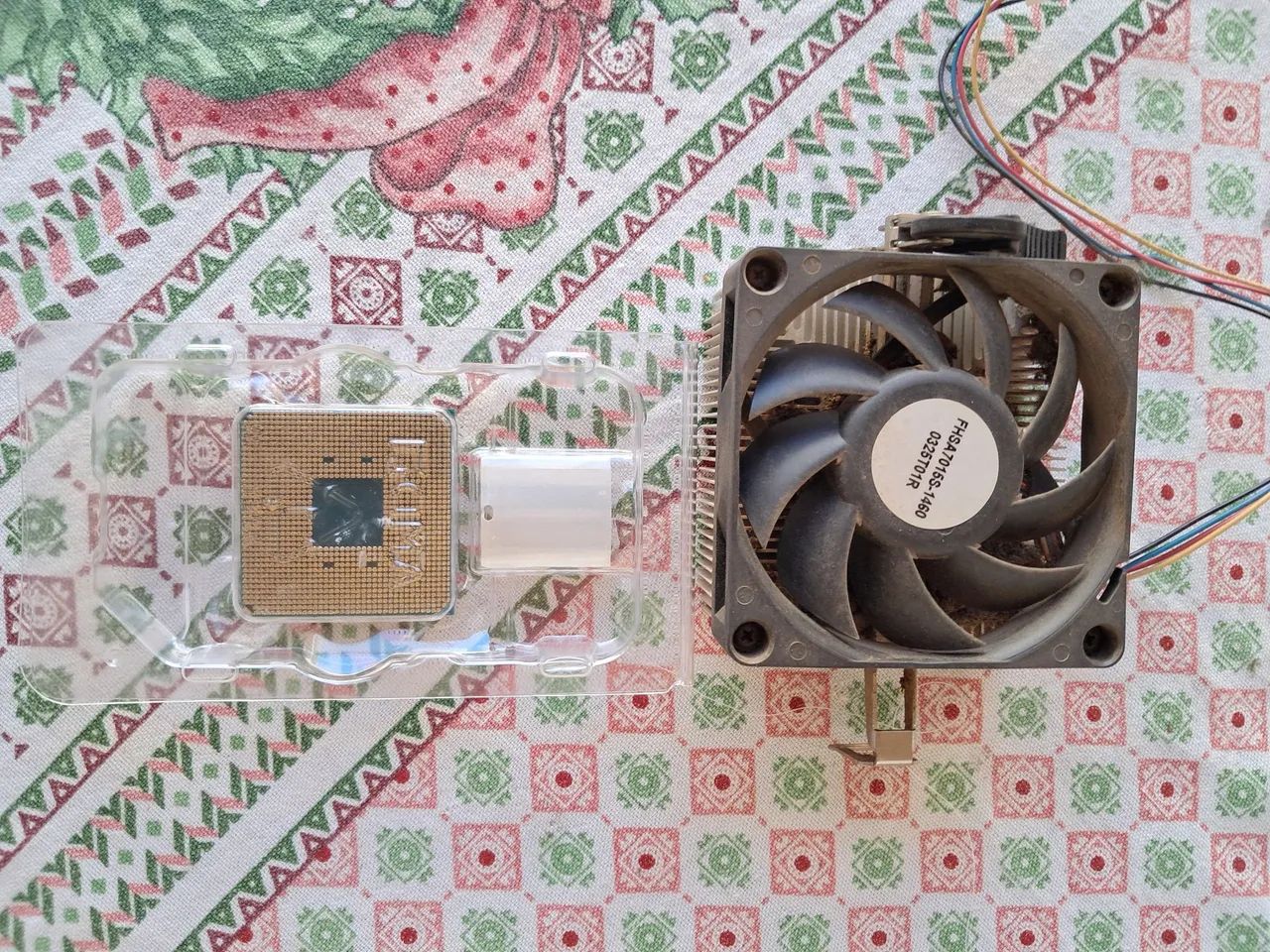 Processador athlon 3000g,  1 ano de uso - Foto 2