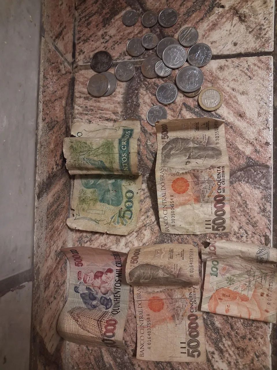 281 Moeda antiga e 5 notas antigas  - Foto 5