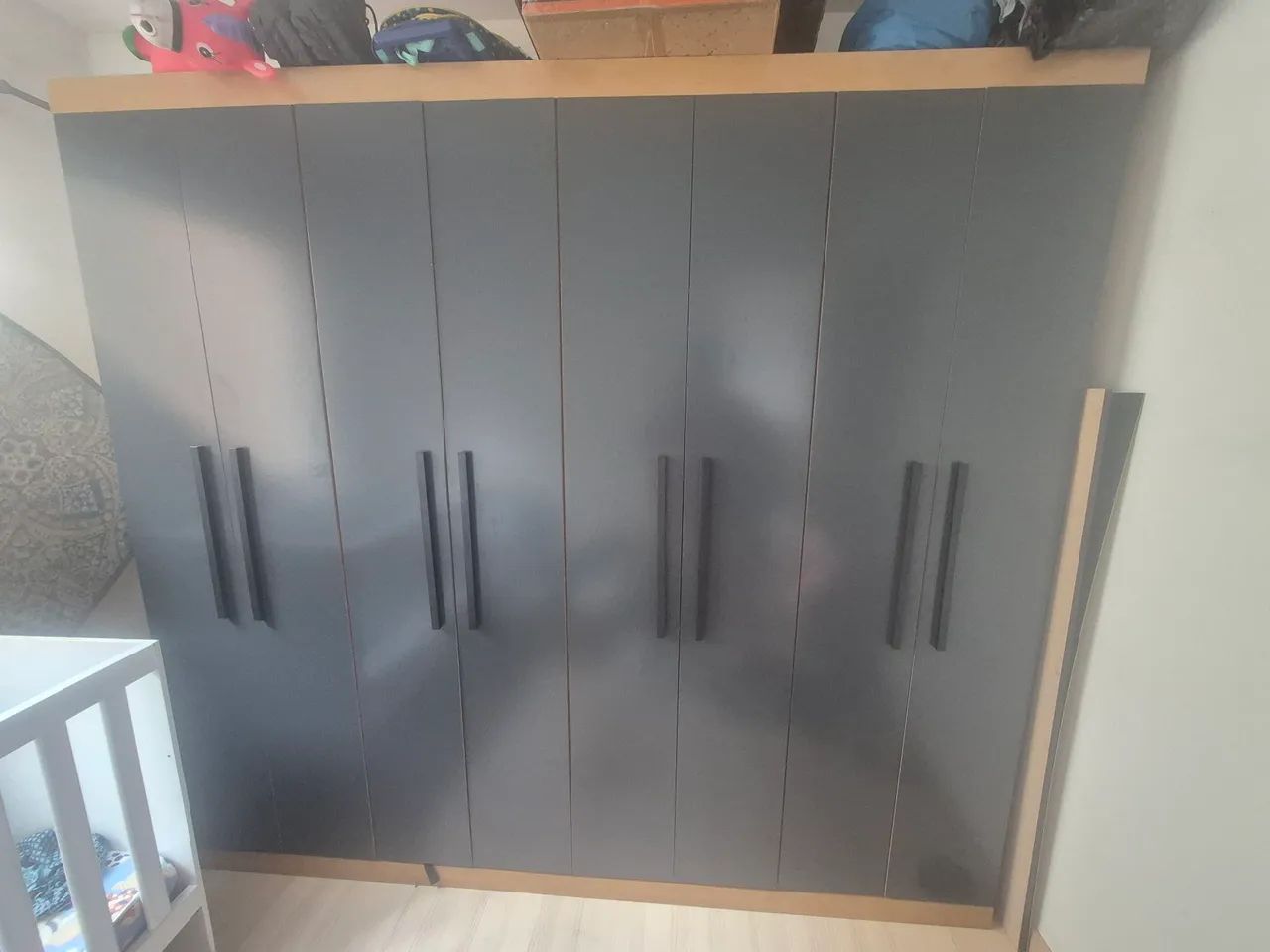 Guarda roupa 8 portas 