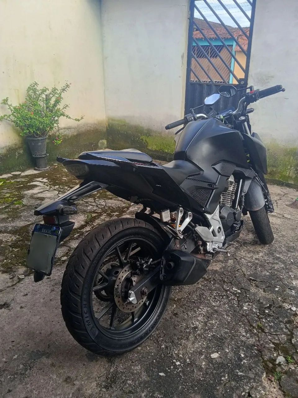 CB300F - Foto 4