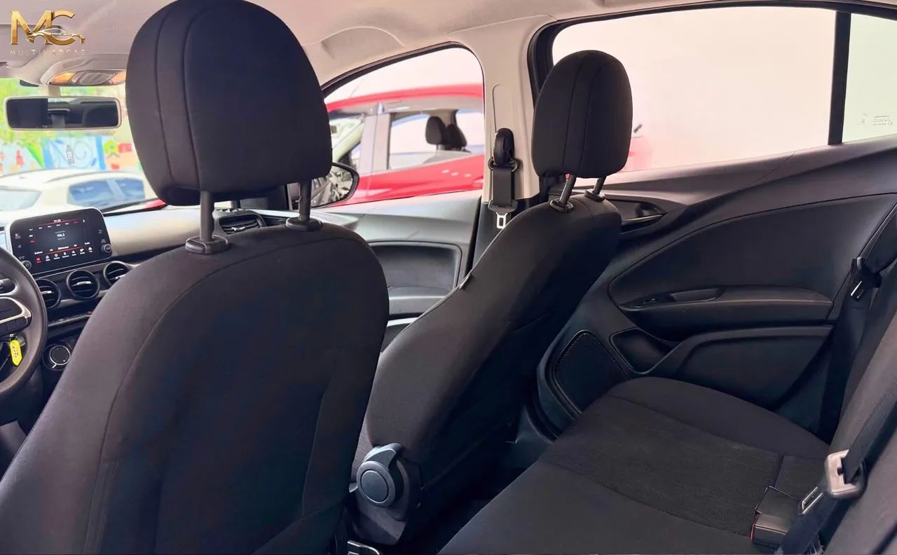 Fiat Cronos Drive 1.0 6V, foto 16 de 20