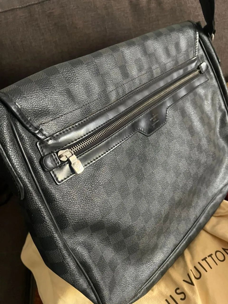 Bolsa Louis Vuitton MM Messenger District Damier Graphite - Foto 5
