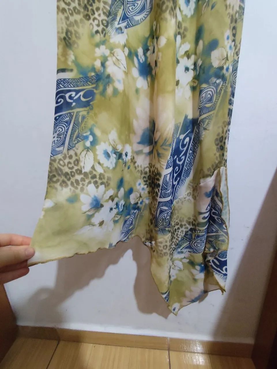 Vestido florido longo com alça tamanho G - Foto 4