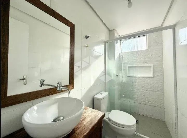 APARTAMENTO SEMIMOBILIADO COM 3 DORMITÓRIOS NO JARDIM ATLÂNTICO FLORIANÓPOLIS - Foto 2