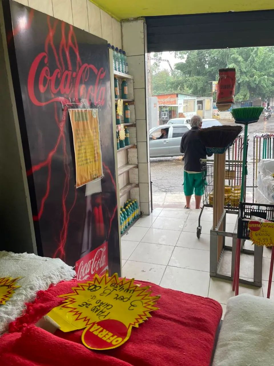 PASSO O PONTO DE UMA EXCELENTE LOJA COM ÓTIMA LOCALIZAÇÃO 