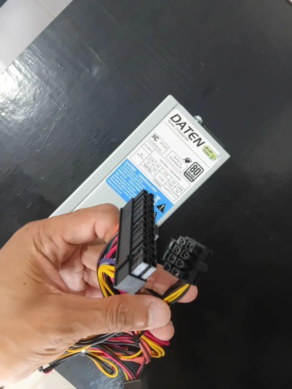 Fonte Daten 200W 80 Plus Platinum 6/8 Pinos - Foto 4
