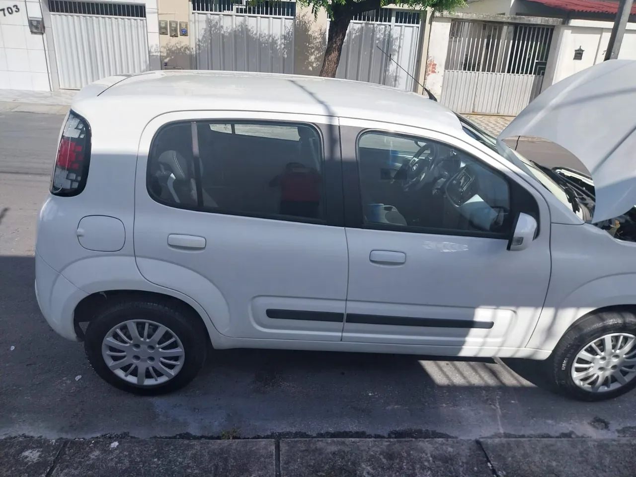 Fiat Uno Evolution 1.4 Fire Flex 8V 5P 2016 - Foto 5