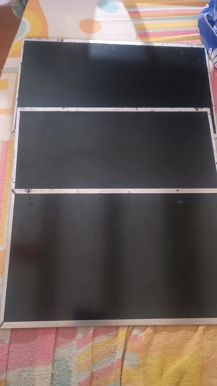 Lote 2Tela LCD 14 polegadas e 1 de 15 para notebook 100% funcionando