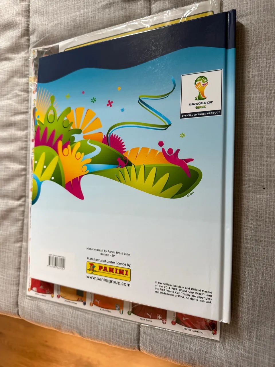 Álbum Copa do mundo 2014 - Capa dura / completo - com kit de atualizações  - Foto 3