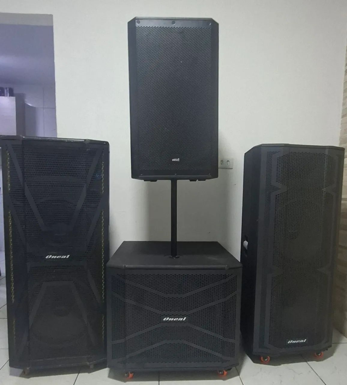 ALUGO CAIXAS DE SOM OP 5060 POTENTES ACOMPANHA MESA 12 CANAS E PAR DE MICROFONES - Foto 3