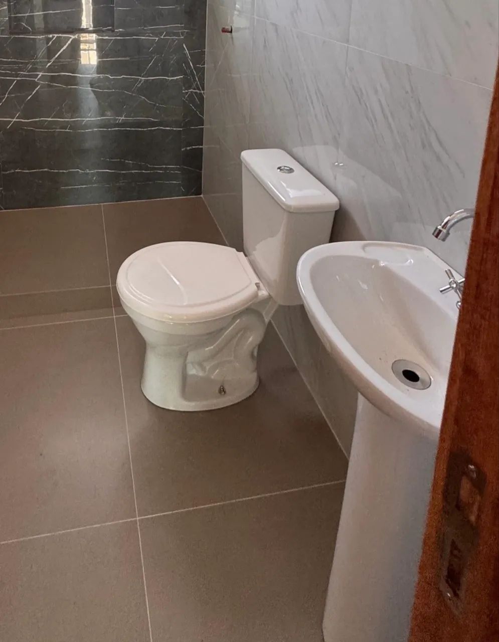 Kit banheiro (Vaso e Pia)