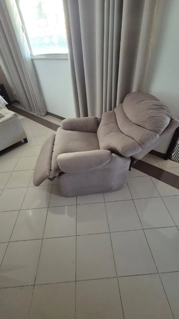 Poltrona reclinável bege - Foto 4