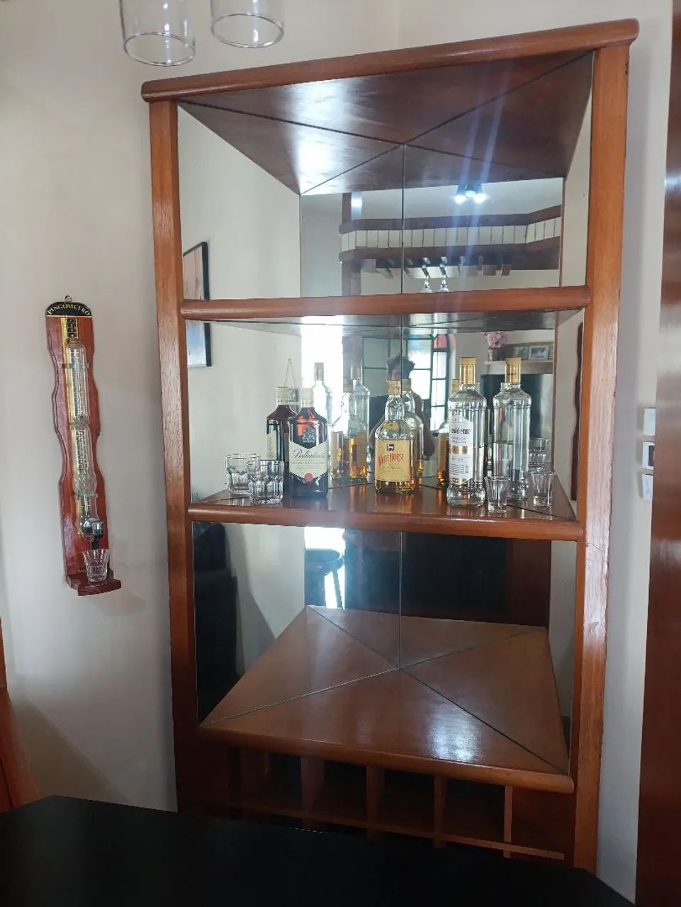 Bar de Canto em Madeira Maciça  - Foto 5