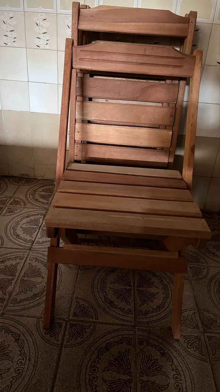Vende-se cadeiras de Madeira 