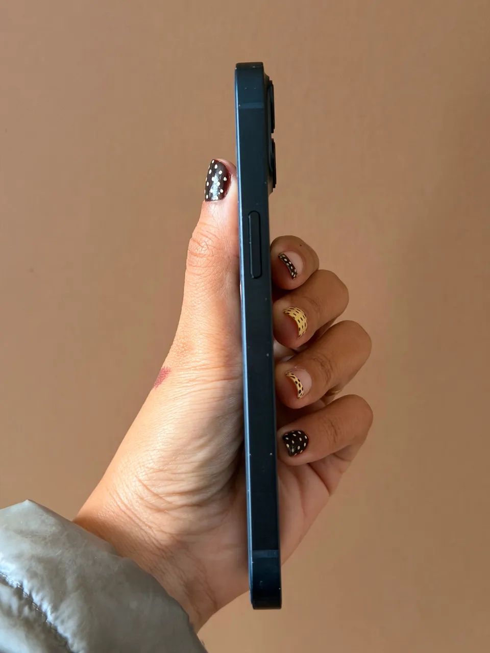 Iphone 13 - 128gb - Única dona  - Foto 3