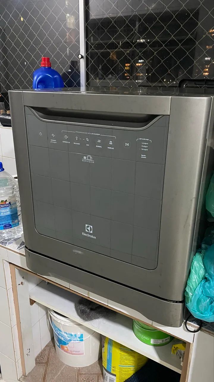 Lava louças 8 serviços Eletrolux 