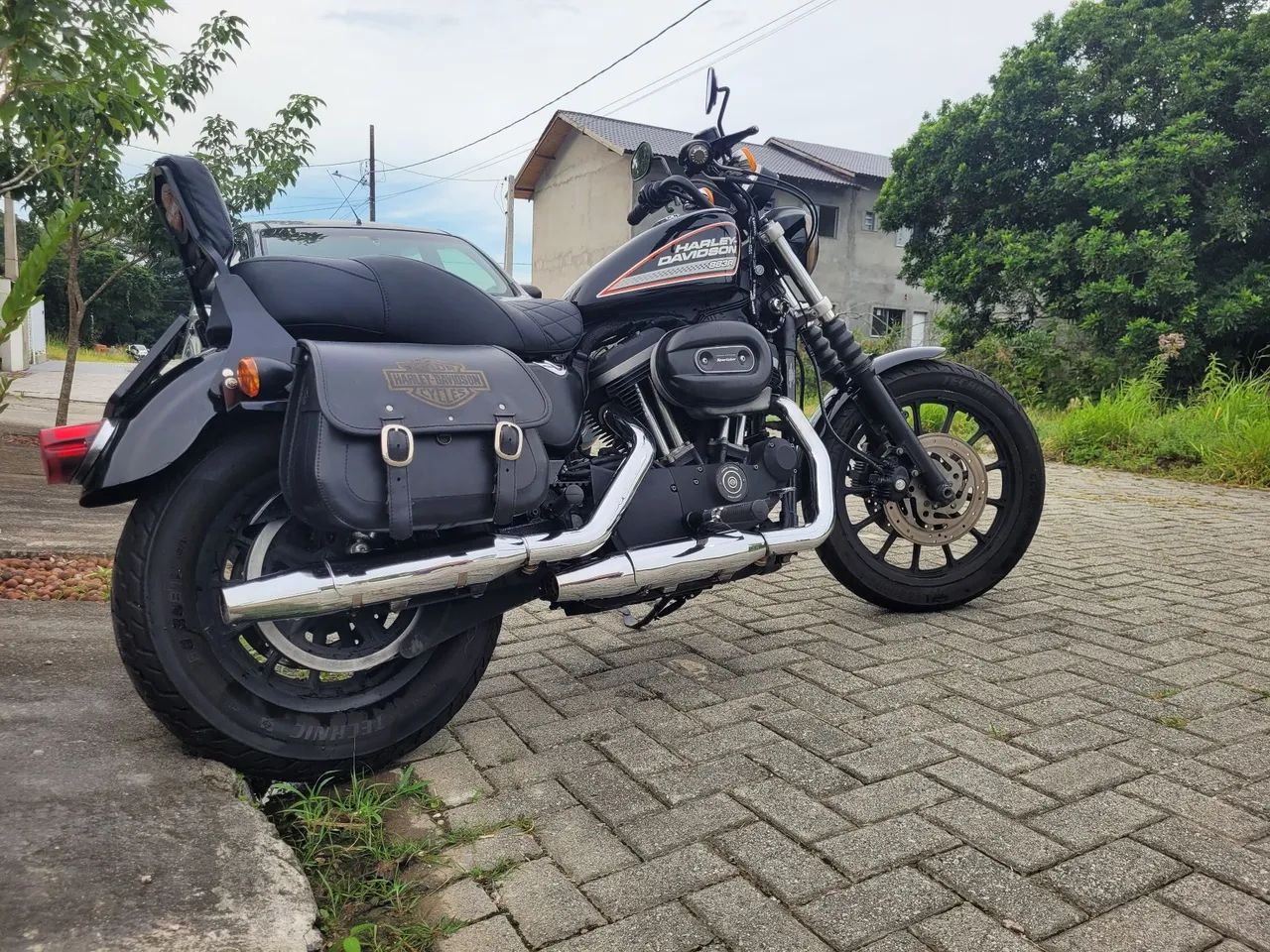 Harley Davidson 883r