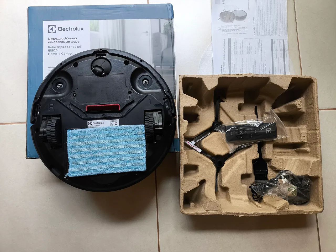 Oportunidade: Usado uma vez. Robô Aspirador Electrolux ERB20 -  Vídeo na descrição  - Foto 5