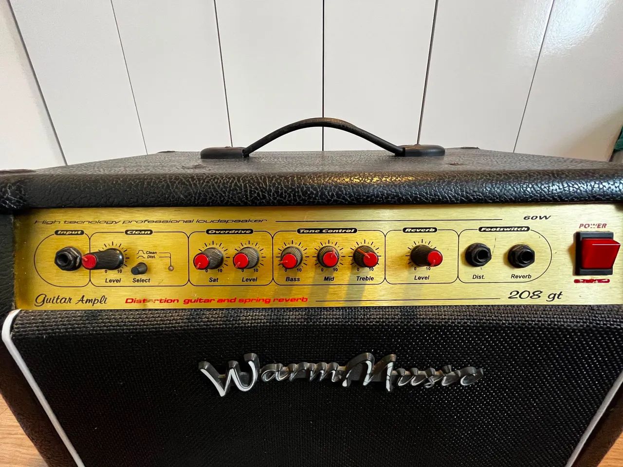 Caixa Warm Music 208 Gt 