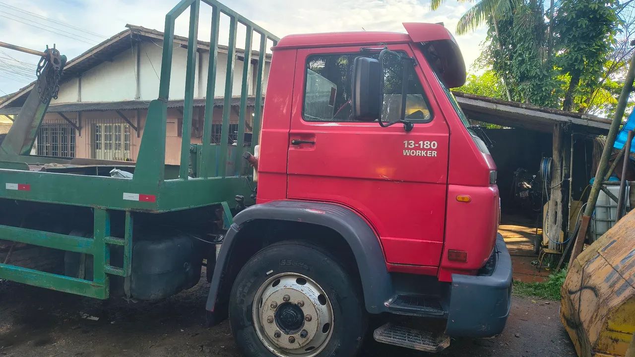 Vendo VW 13-180 Mecânico operacional no chassis — foto 3