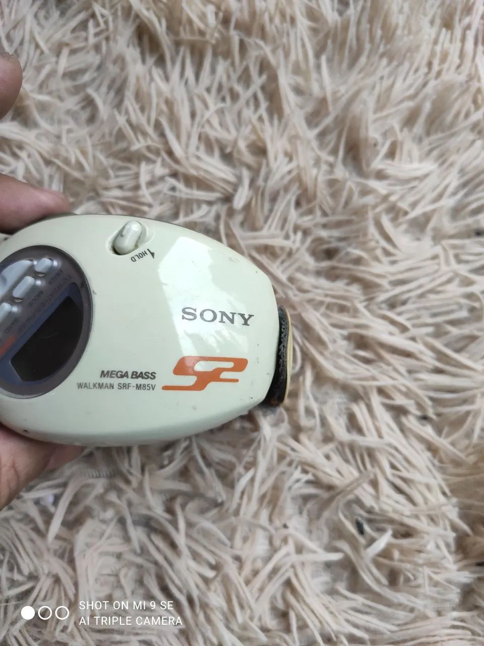 Rádio Sony antigo 