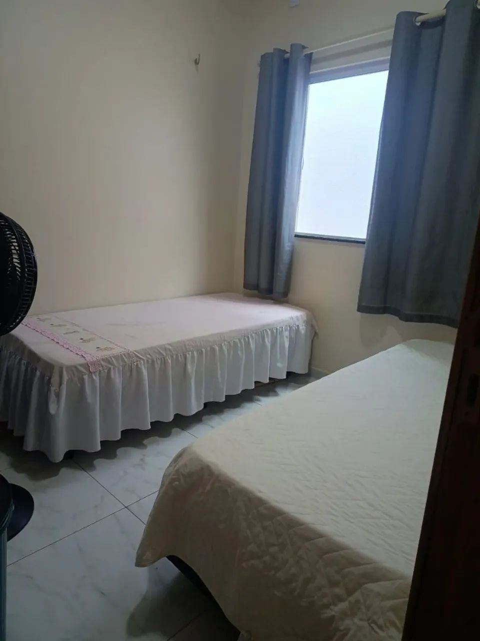 Vendo duas camas de solteiros - Foto 2